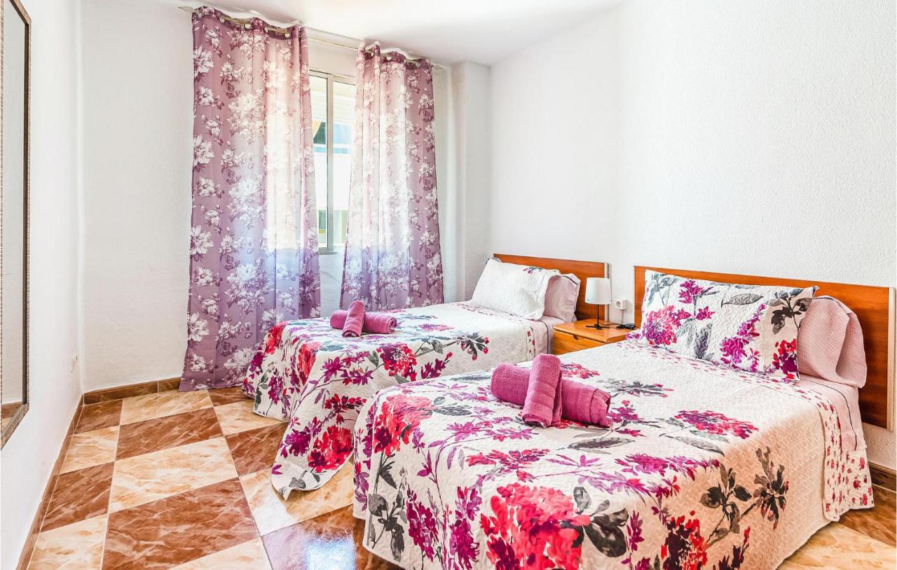Beautiful Apartment In Cordoba With Kitchenette Ngoại thất bức ảnh