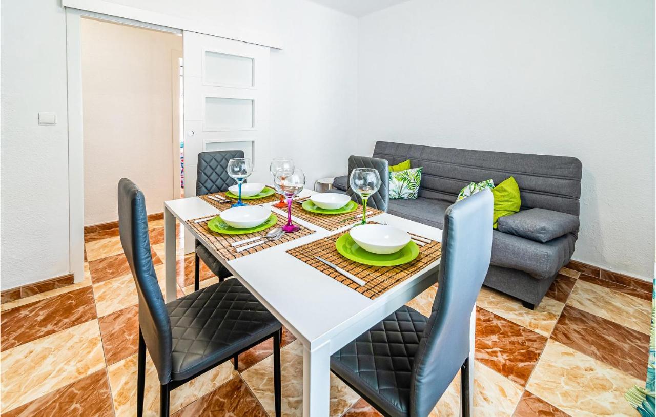 Beautiful Apartment In Cordoba With Kitchenette Ngoại thất bức ảnh